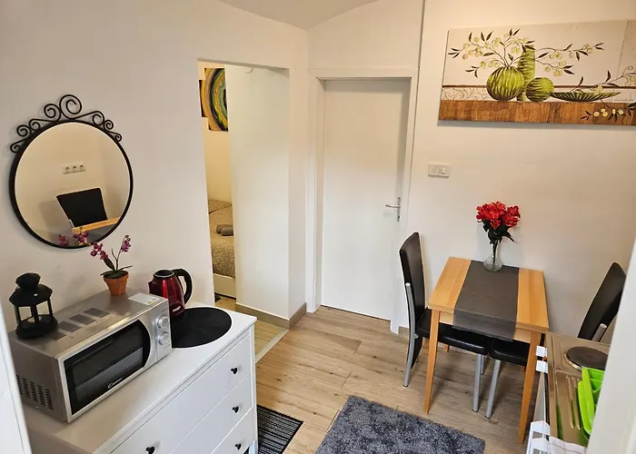 Apartment Maja - Strict Center Of Zagreb
