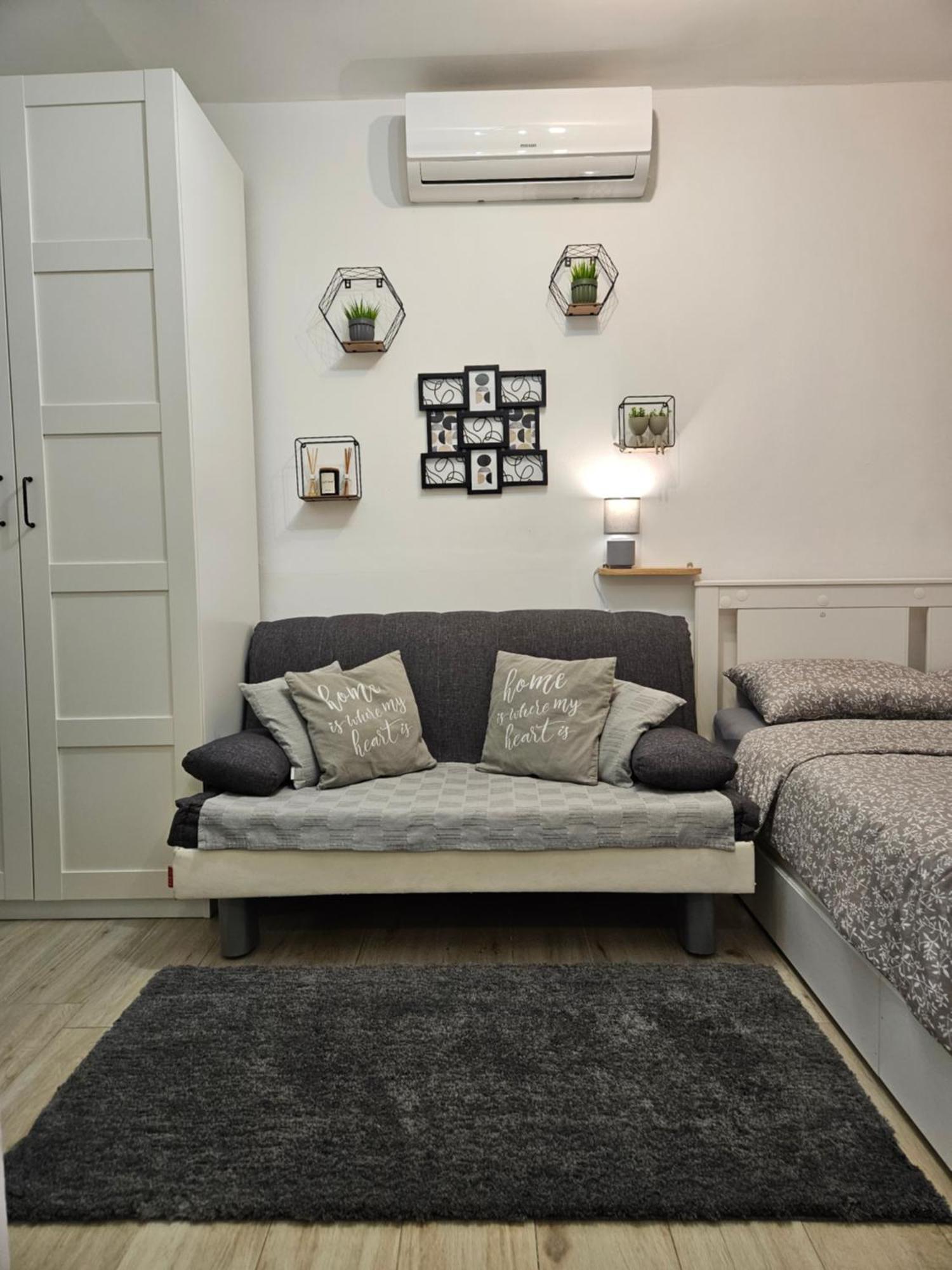 Maja - Strict Center Of Apartment *